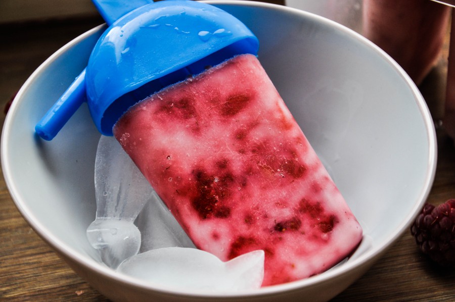 Tiny Spoon Rezepte - Erdbeer-Joghurt-Popsicle + ein Giveaway