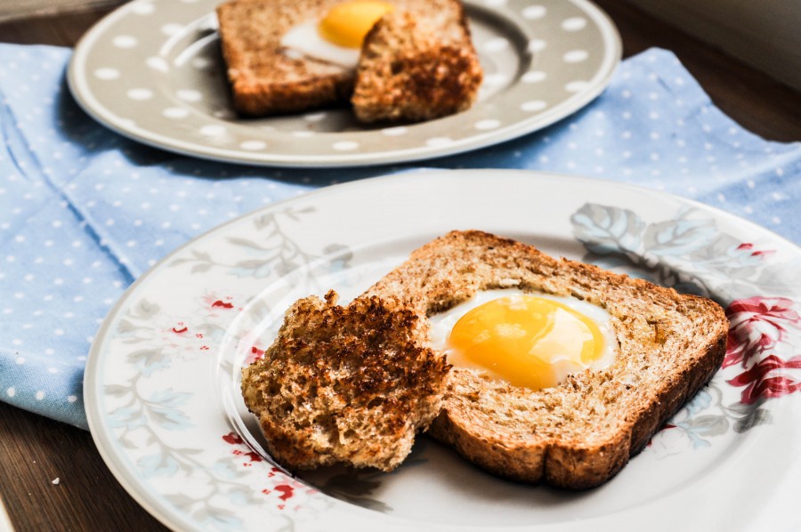 Tiny Spoon Rezepte - Ei im Toast