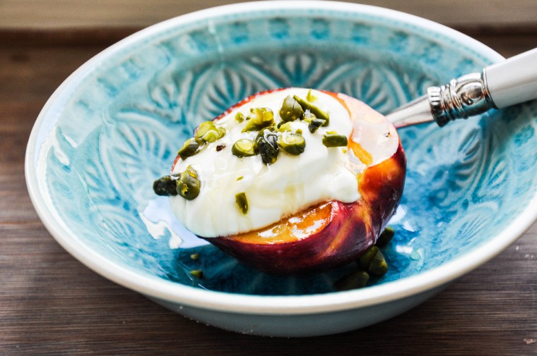 Tiny Spoon - Gegrillte Nektarine mit Joghurt & Honig