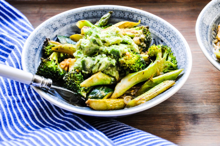 Tiny Spoon Rezepte - Green Bowl mit Glasnudeln & Erdnusssauce