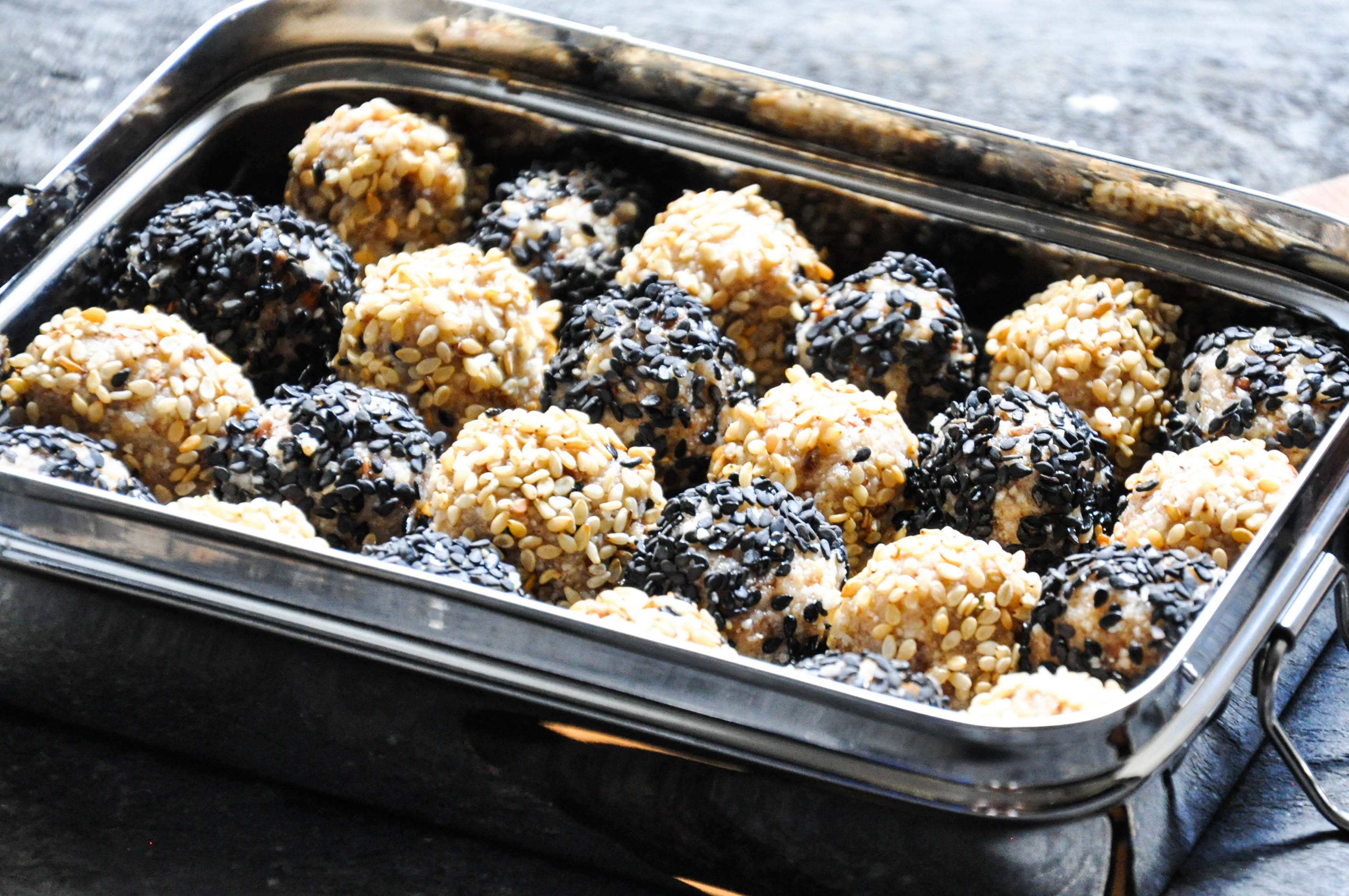 Kokos-Cashew-Energy-Balls