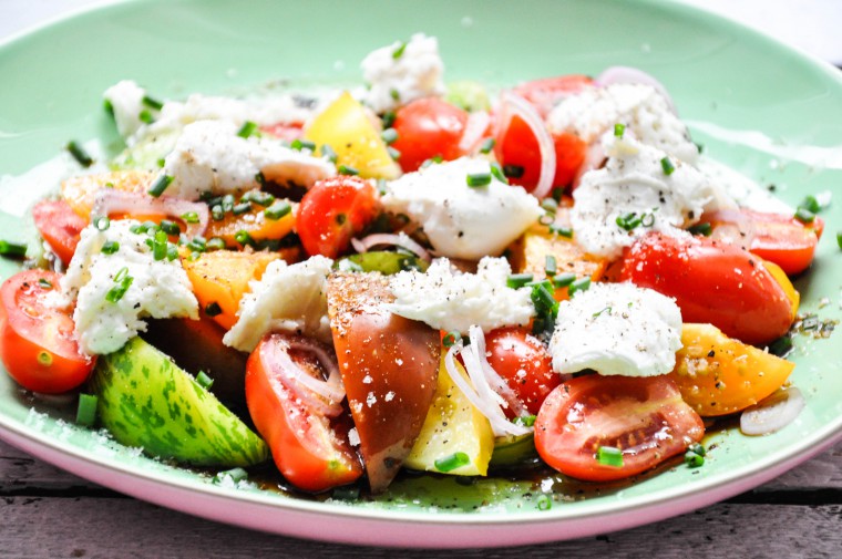 Tiny Spoon - Tomatensalat mit Burrata