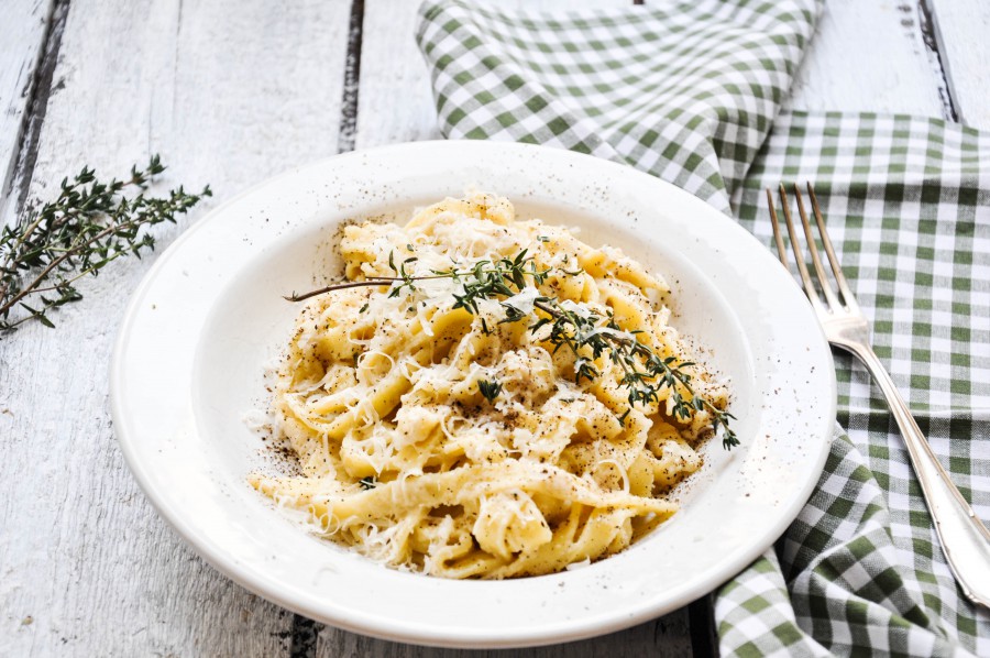 Tiny Spoon Rezepte - Fettuccine Alfredo mit Blumenkohl