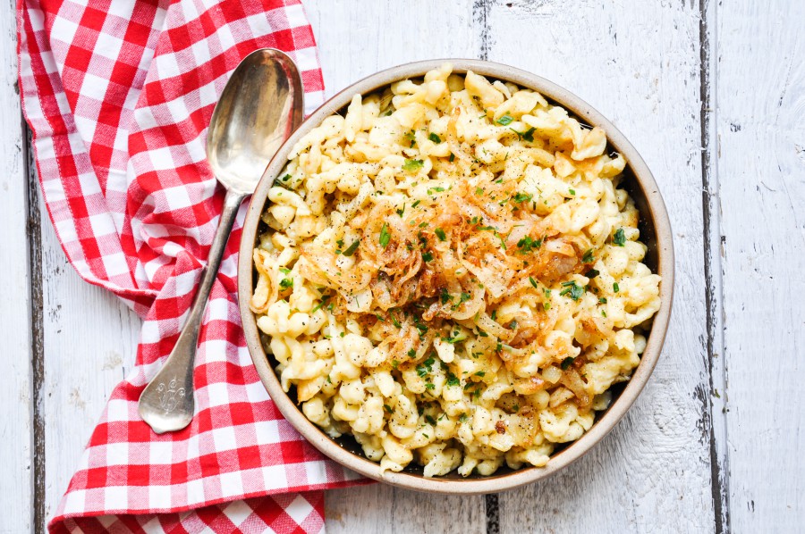 Tiny Spoon Rezepte - Käsespätzle mit Röstzwiebeln