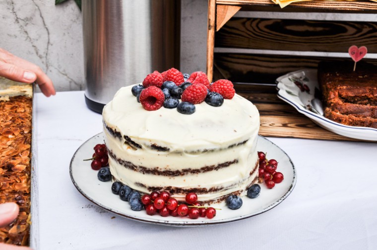 Tiny Spoon - Glutenfreie Mandeltorte mit Vanille-Buttercreme