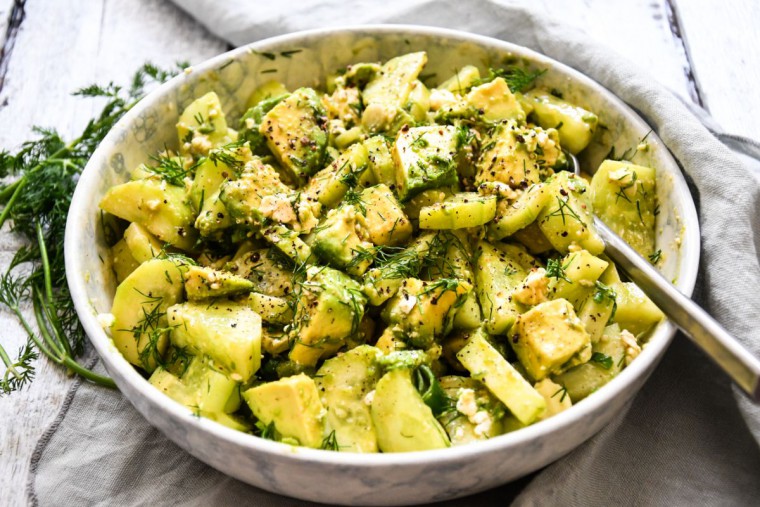 Tiny Spoon - Avocado-Gurken-Salat mit Feta