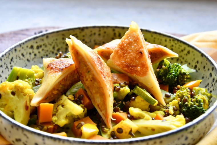 Tiny Spoon - Green Curry mit BÜRGER Thai-Maultauschen